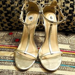 Chinese Laundry Silver T Strap high heels